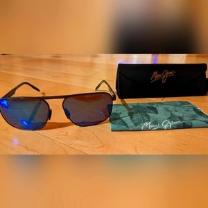 Maui Jim Waihee Ridge Sunglasses MJ777-02C Gray Aviator Frames